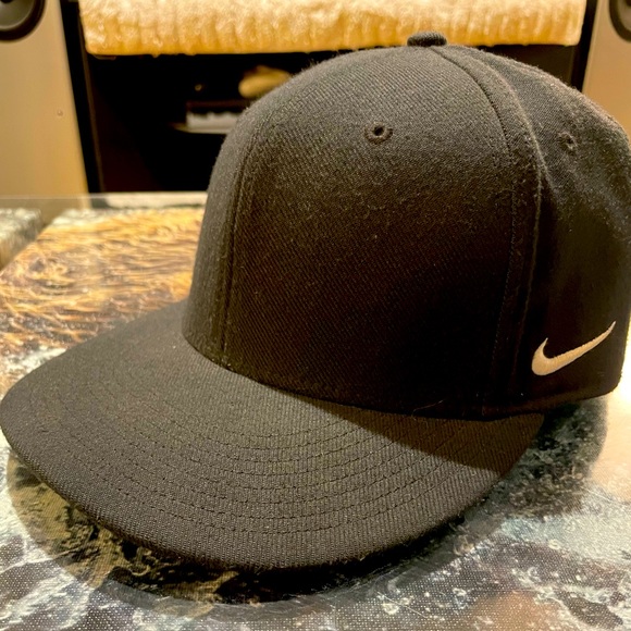 Nike Other - Nike Flat Brim Flexfit Style